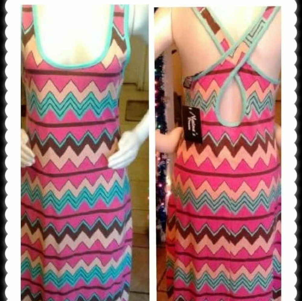 New maxi style dress